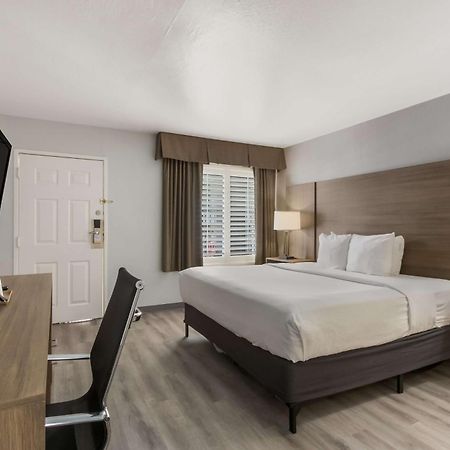 Surestay Plus Hotel By Best Western Tempe University Extérieur photo