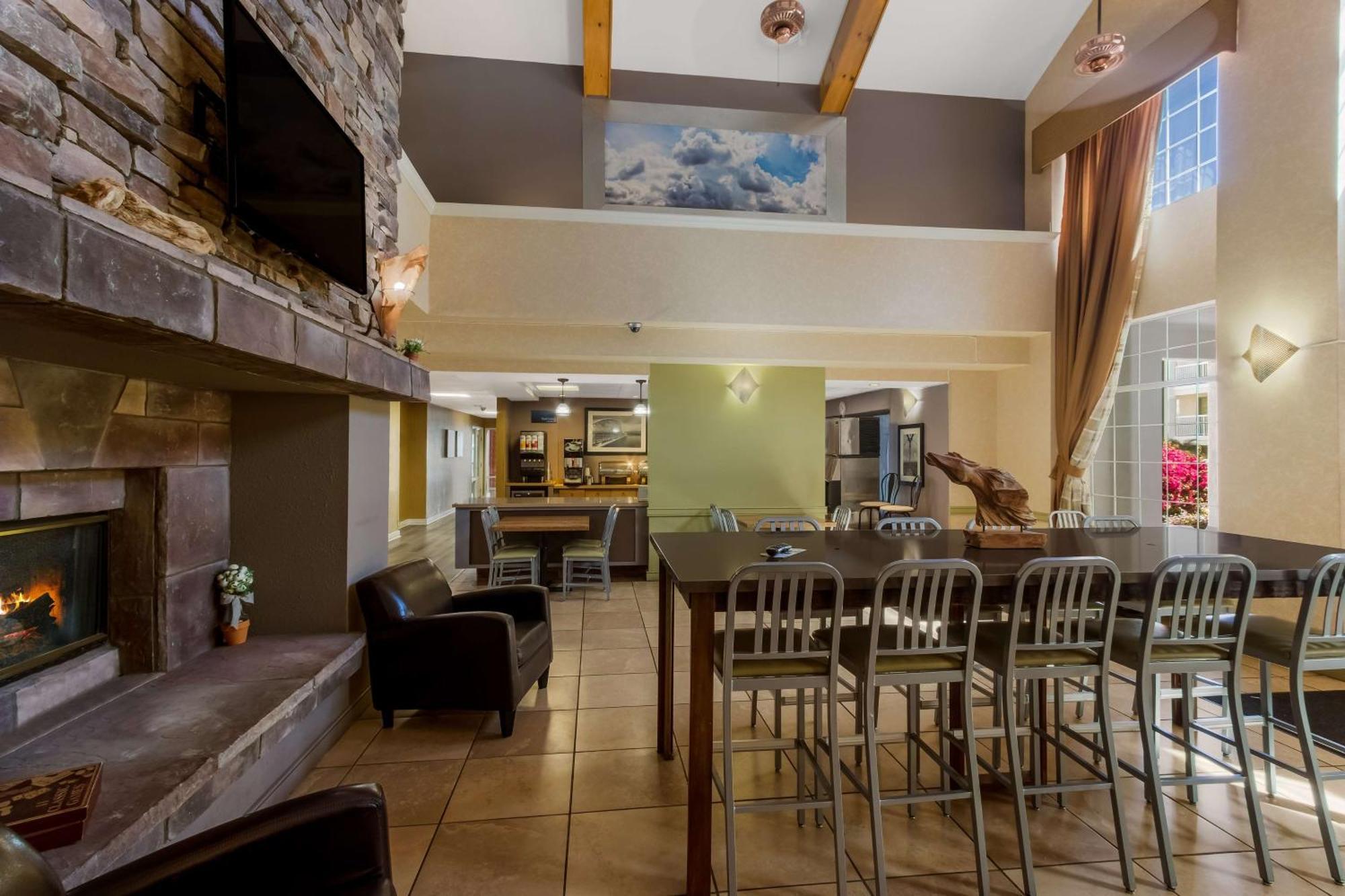 Surestay Plus Hotel By Best Western Tempe University Extérieur photo