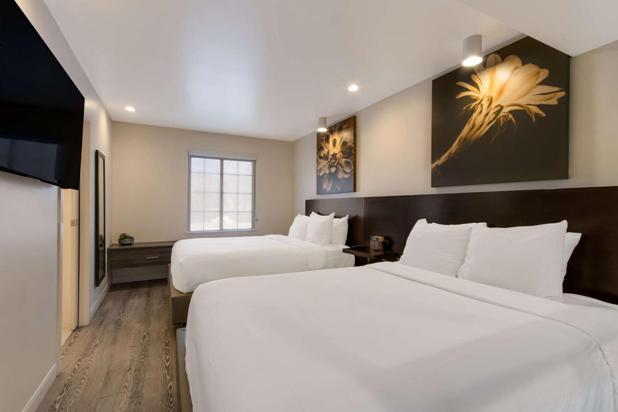 Surestay Plus Hotel By Best Western Tempe University Extérieur photo