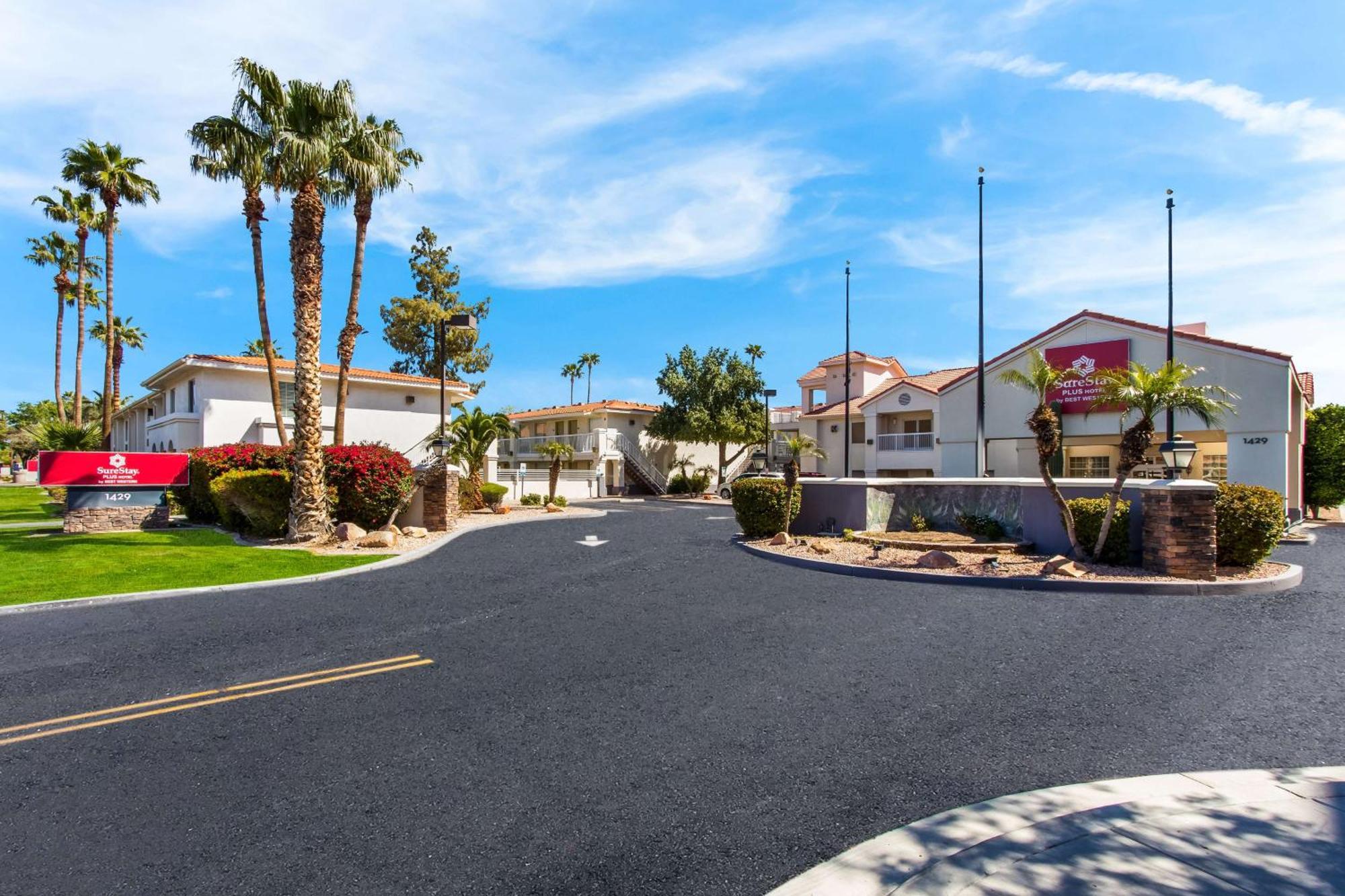Surestay Plus Hotel By Best Western Tempe University Extérieur photo